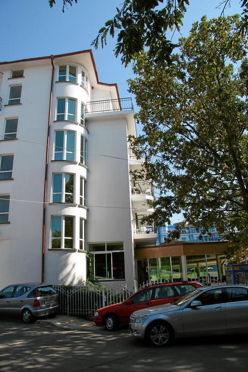 Hotel Lotos Kiten  Exterior photo