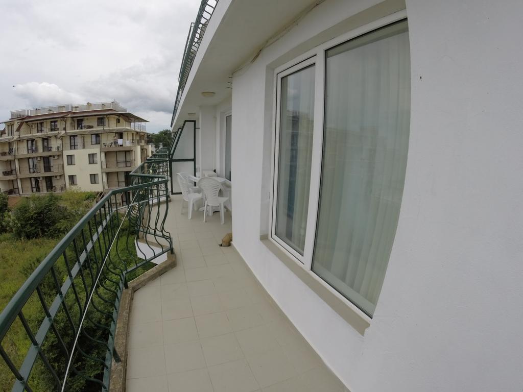 Hotel Lotos Kiten  Exterior photo