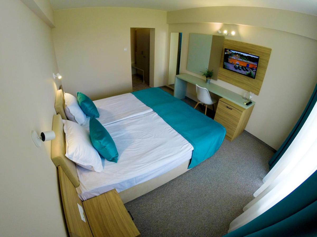 Hotel Lotos Kiten  Room photo